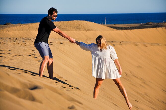 Photoshoot at Dunas Maspalomas in Desert Beach Ocean View - Price and value: $240.82 per group of up to 5