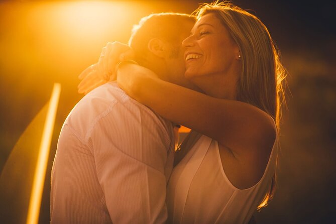 Photoshooting at Roque Nublo, Tejeda - Couples, families, and pets: who should book this in Tejeda