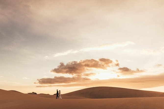 Photoshooting in the Maspalomas Dunes - Why Maspalomas Dunes look like a movie at sunset