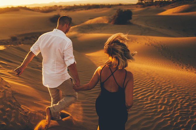 Photoshooting in the Maspalomas Dunes - Jorge’s approach: direction, comfort, and photos that don’t look forced