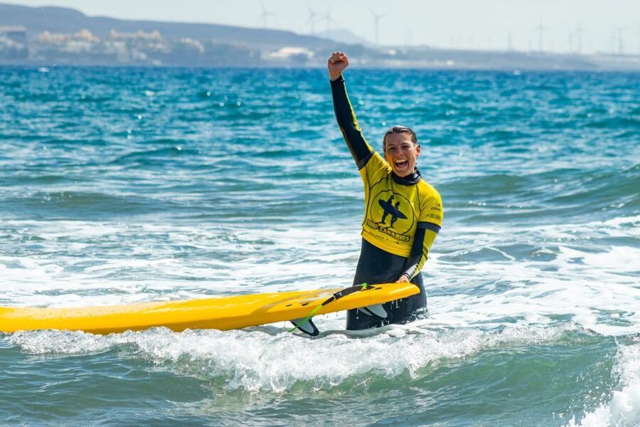 Playa del Inglés Maspalomas: High Quality Surf Classes - Maspalomas setting: where your first waves start