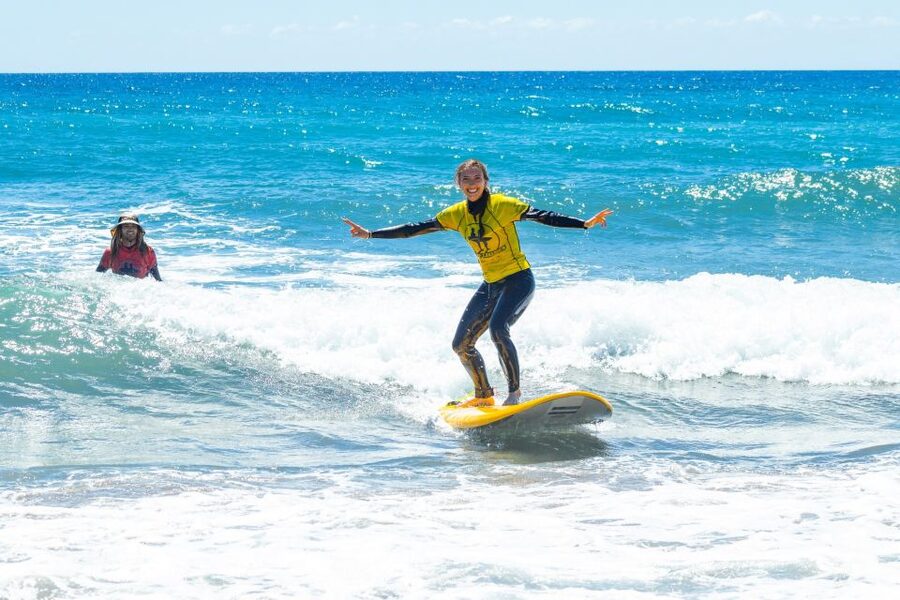 Playa del Inglés Maspalomas: High Quality Surf Classes - Choosing the best break: why the class is mobile