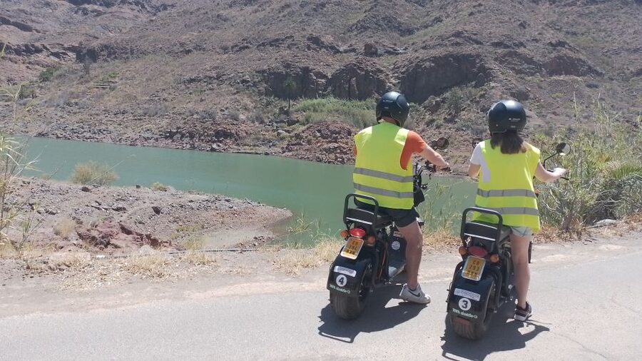 Playa Ingles:Rent e-Scooter 3 hour+Option Combo Rent Jet Ski - The 3-Hour Plan: Maspalomas Dunes, Meloneras Views, and Playa del Inglés