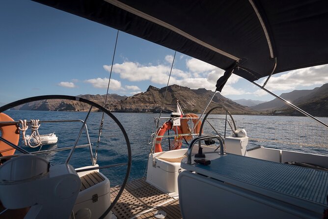 Private 3-hours afternoon SailingTour and Snorkeling with Food and Drinks - Snorkeling with provided gear: how to make the water time count