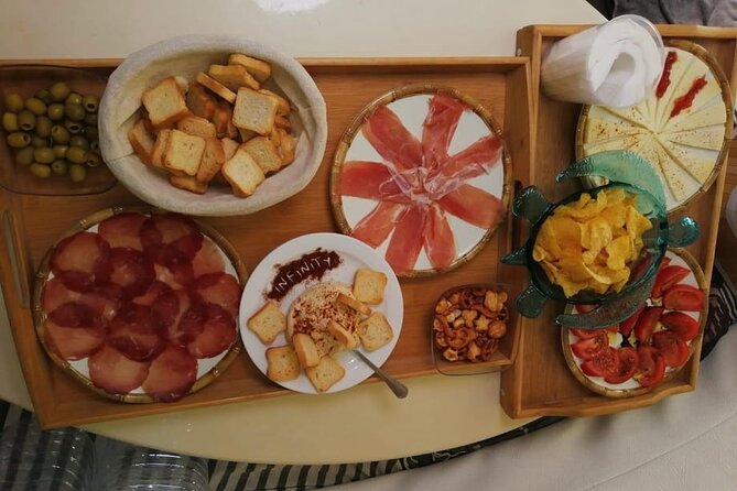 Private Yacht Tour with Drinks and Snorkeling in Gran Canaria - Drinks and Bites: What’s Included, What Costs Extra, and How to Choose