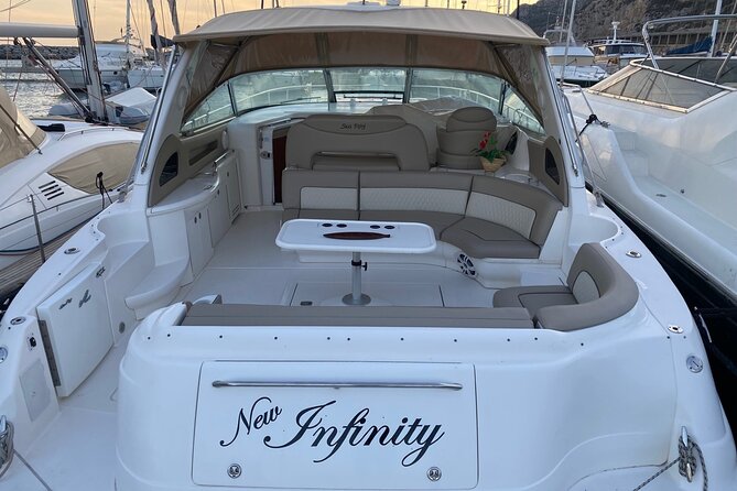 Private Yacht Tour with Drinks Lunch and Snorkel Gran Canaria - Stop 1: Puerto Rico departure with cava and big-open-sea breathing