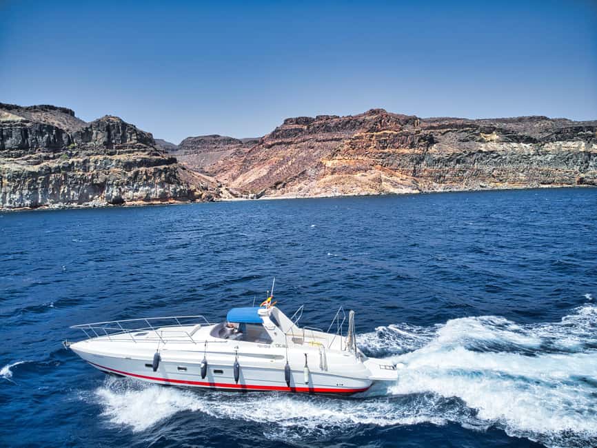 Puerto de Mogán: Private yacht for up to 9 people - Snorkeling and paddle surf: fun built into the schedule