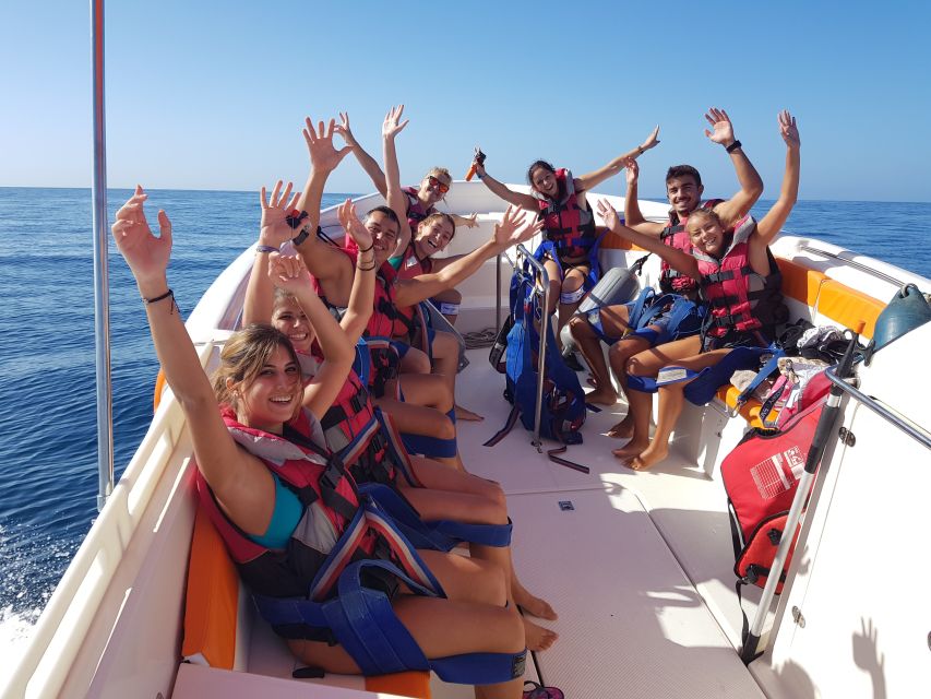 Puerto Rico de Gran Canaria : Parasailing - The Boat Ride Back: Music, Circles, and Getting Sprayed