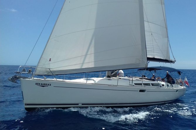 Sailing Trip and Snorkeling (max. 8 people) - The sail toward the southwest of Gran Canaria: steering makes it stick
