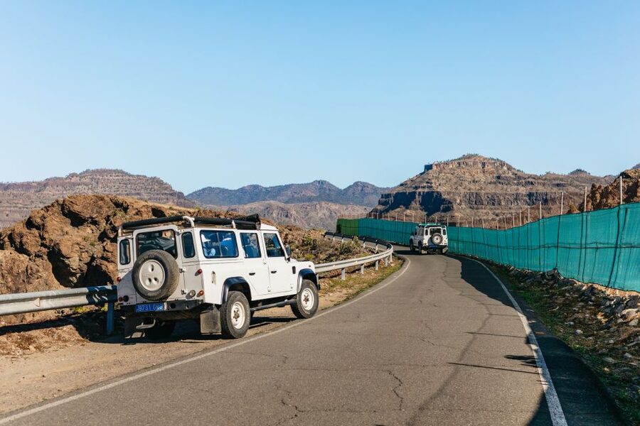 South Gran Canaria: Off-Road Valleys & Villages Jeep Tour - Tirajana Coffee Break and the Historic Church Stop