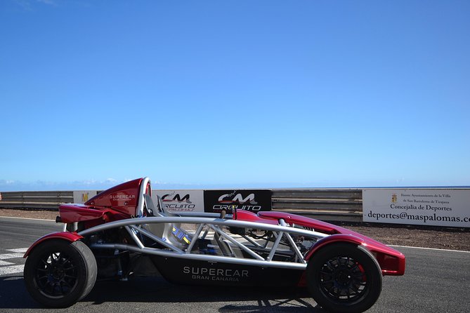 Supercar Experiences on the Circuit of Maspalomas - Group size (max 20) and why it matters for your focus