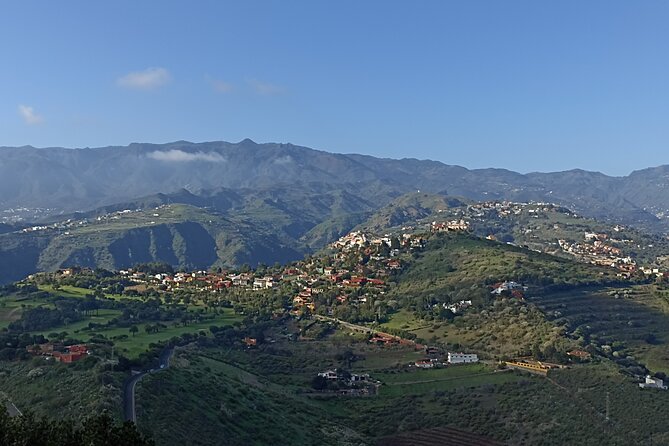 The best of Gran Canaria: 4 Hours Private Cruise Tour - Vegueta in Las Palmas: Walking Old Streets With City-Planning Clues