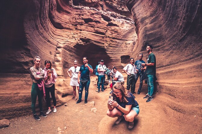 The Red Canyon Tour - Small Group Trip with Local Food Tasting ツ - Key Highlights You’ll Care About