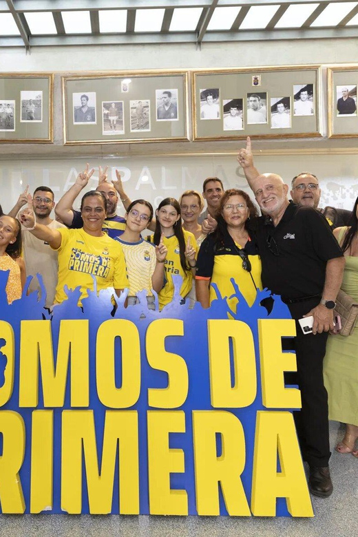 UD Las Palmas Gran Canaria Stadium Guided Tour - Meeting the Guide at the Official Club Store