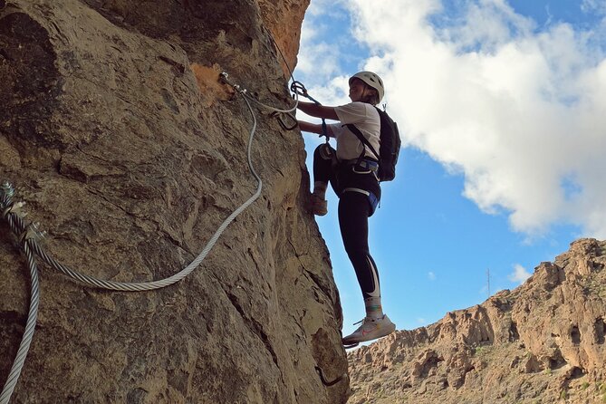 Via Ferrata Gran Canaria: Adventure Route for First Time Climbers - The Start in Bahía Feliz: Fitting Up So You Feel Ready